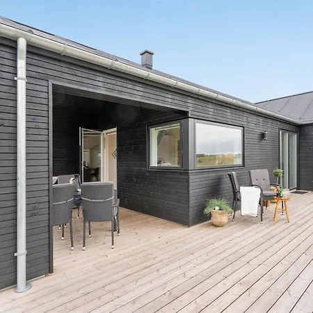 Arlina - 1-5km From The Sea By Interhome Feriehus *